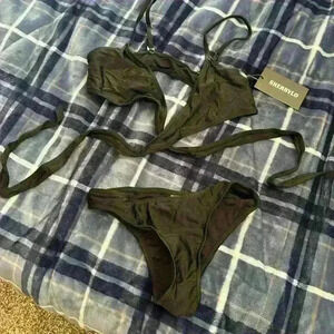 Woman’s black Sherrylo bikini set. Size small.